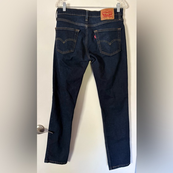 Levi’s 511 Slim Fit Jeans Dark Wash Denim 31x32 Minimalist Smart Casual Country - Picture 3 of 8